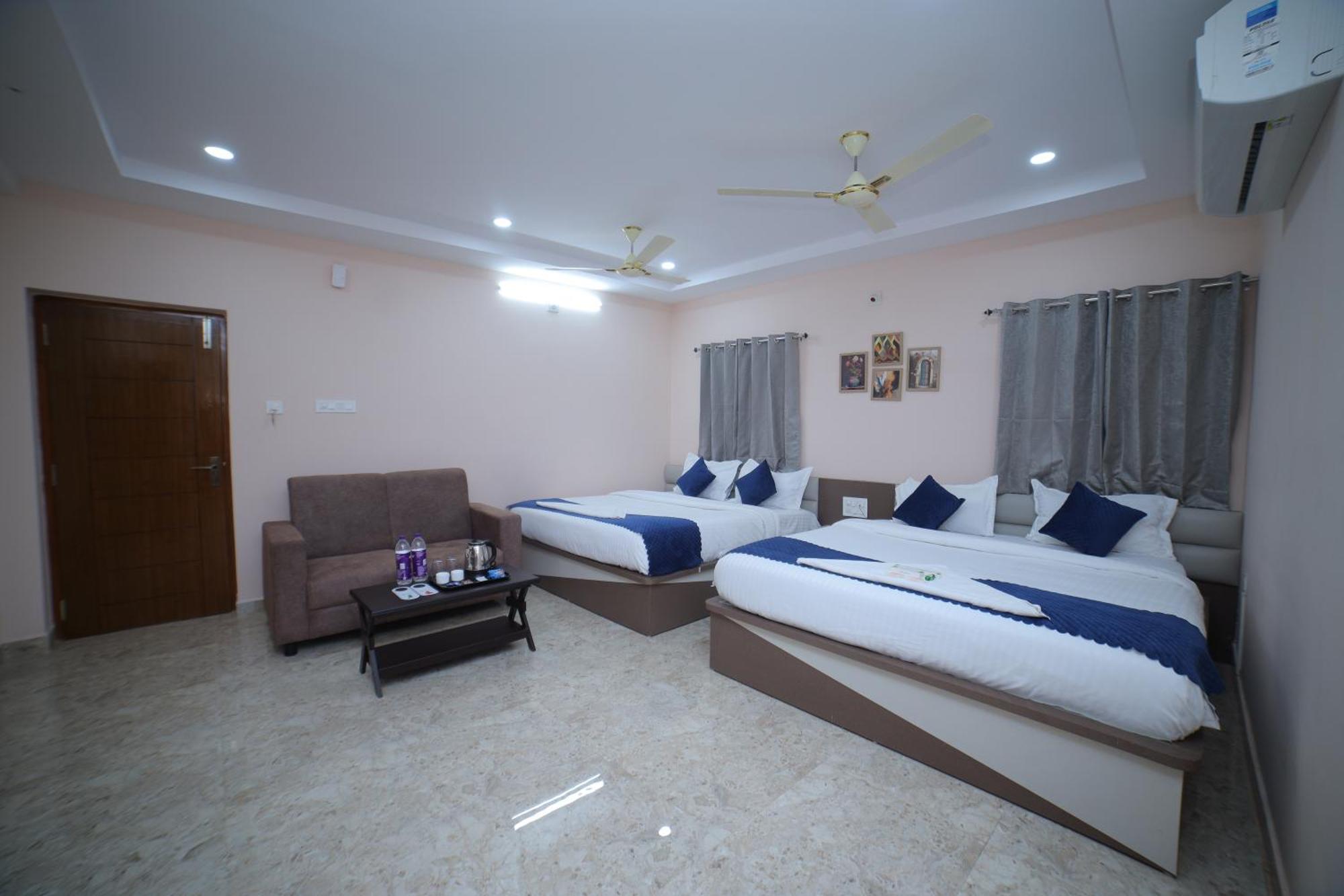 Sri Ganesh Grand Hotel Tirupati Bagian luar foto