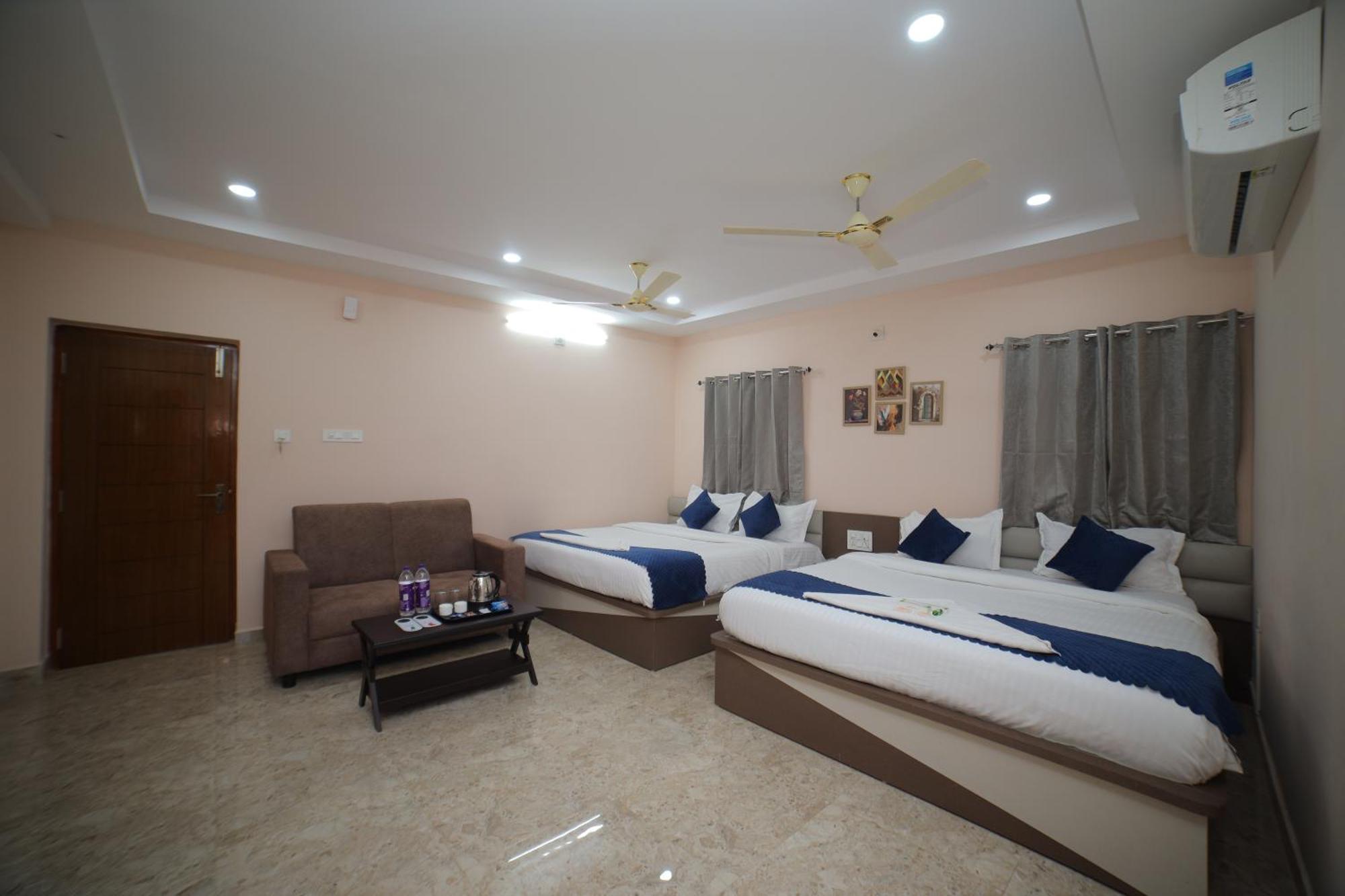 Sri Ganesh Grand Hotel Tirupati Bagian luar foto