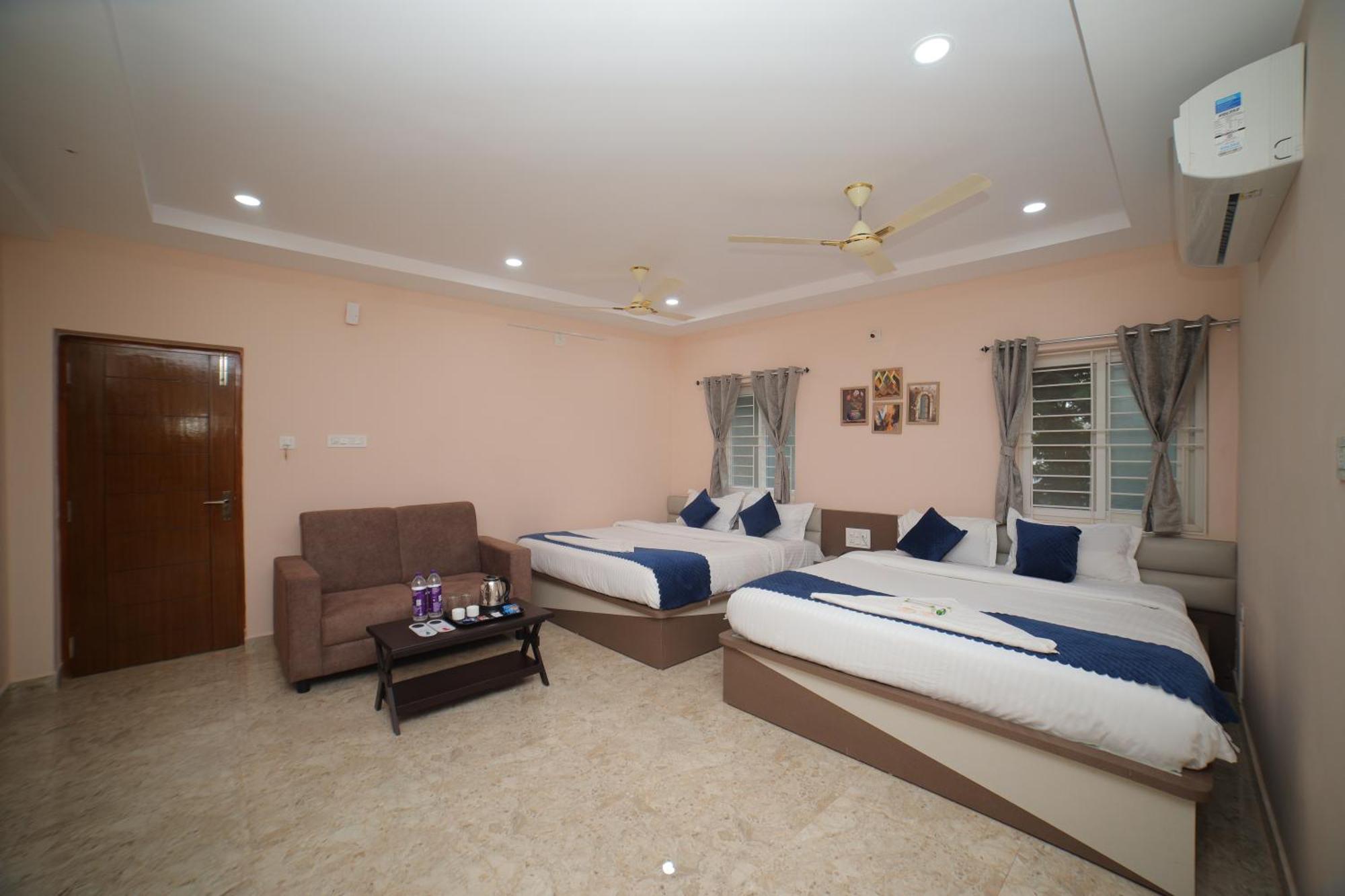 Sri Ganesh Grand Hotel Tirupati Bagian luar foto