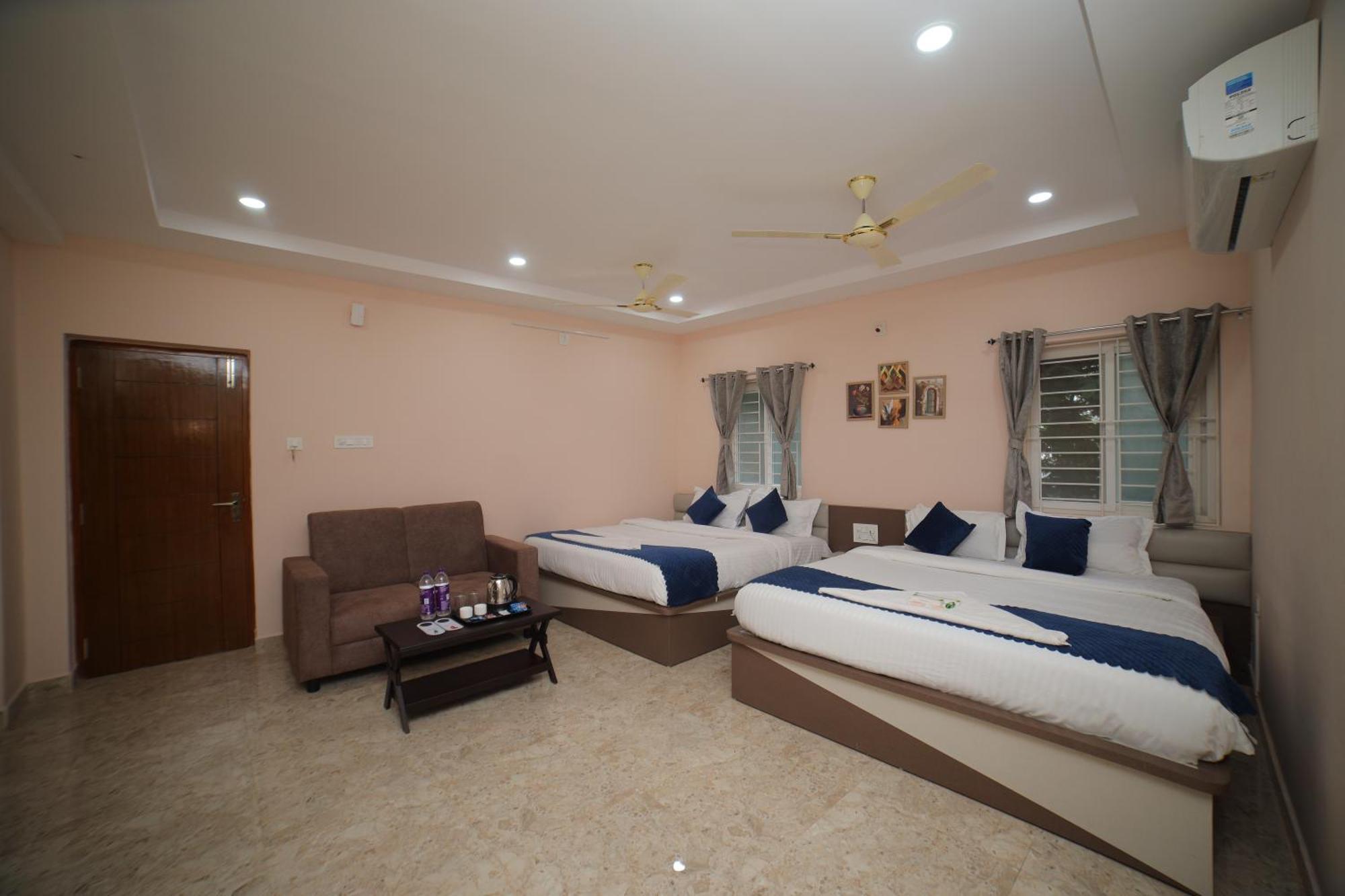 Sri Ganesh Grand Hotel Tirupati Bagian luar foto
