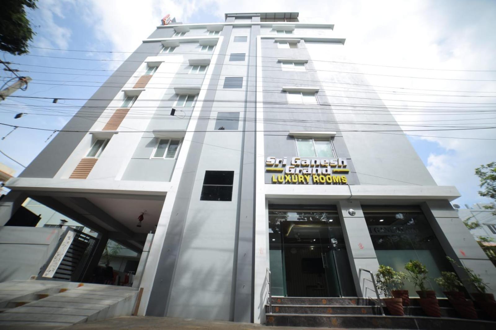 Sri Ganesh Grand Hotel Tirupati Bagian luar foto